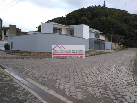 Imagem Casa com 3 Quartos à Venda, 470 m² em Prainha - Caraguatatuba Imagem Casa com 3 Quartos à Venda, 470 m² em Prainha - Caraguatatuba