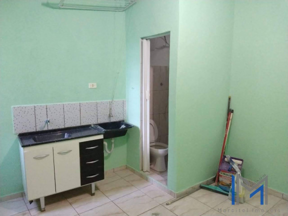 Imagem Casa com 7 Quartos à Venda, em Vila Lisboa - Carapicuíba Imagem Casa com 7 Quartos à Venda, em Vila Lisboa - Carapicuíba