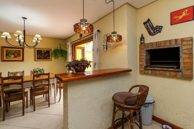 Imagem Casa com 3 Quartos à Venda, 197 m² em Hípica - Porto Alegre