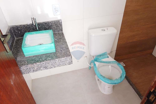 Imagem Casa de Condomínio com 2 Quartos à Venda, 74 m² em Centro - Maricá