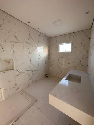 Imagem Casa com 3 Quartos à Venda, 375 m² em Condomínio Belvedere Ii - Cuiabá