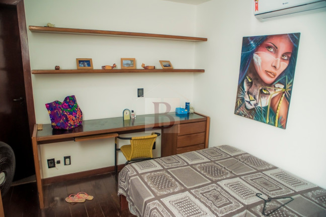 Imagem Casa com 5 Quartos à Venda, 435 m² em Itaipu - Niterói Imagem Casa com 5 Quartos à Venda, 435 m² em Itaipu - Niterói
