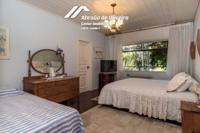 Imagem Casa com 4 Quartos à Venda, 1.199 m² em Toriba - Campos Do Jordão