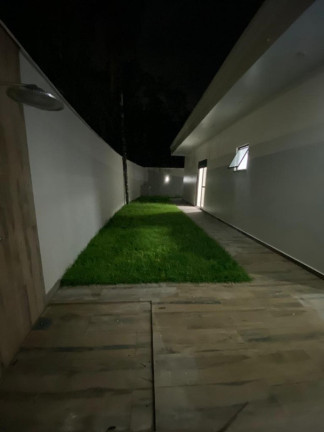 Imagem Imóvel com 3 Quartos à Venda, 300 m² em Ponta Negra - Manaus