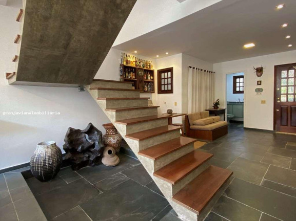 Imagem Casa à Venda, em São Paulo 2 - Cotia Imagem Casa à Venda, em São Paulo 2 - Cotia