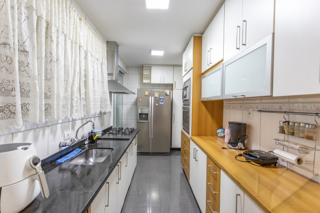 Imagem Sobrado com 4 Quartos à Venda, 197 m² em Bom Retiro - São Paulo