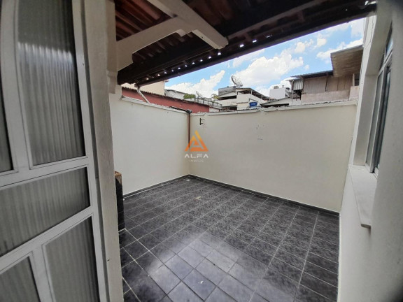 Imagem Apartamento com 3 Quartos para Alugar, 135 m²