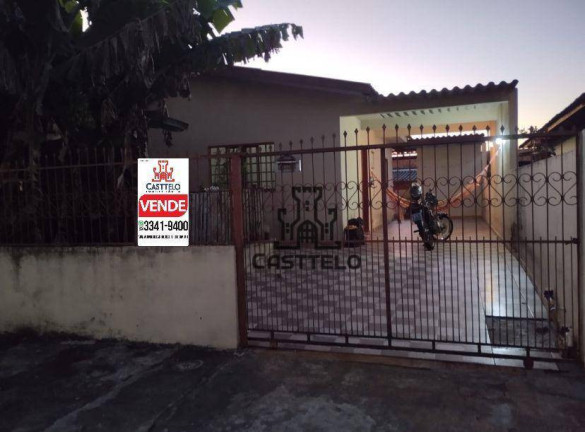 Casa com 4 Quartos à Venda, 130 m² em Parque Das Indústrias - Londrina