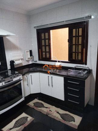 Imagem Sobrado com 3 Quartos à Venda, 131 m² em Jardim Santa Clara - Guarulhos Imagem Sobrado com 3 Quartos à Venda, 131 m² em Jardim Santa Clara - Guarulhos
