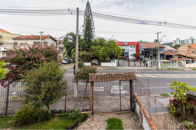 Imagem Casa com 4 Quartos à Venda, 313 m² em Cavalhada - Porto Alegre