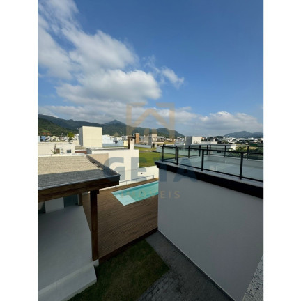 Imagem Casa com 4 Quartos à Venda, 225 m² em Santa Regina - Camboriú Imagem Casa com 4 Quartos à Venda, 225 m² em Santa Regina - Camboriú