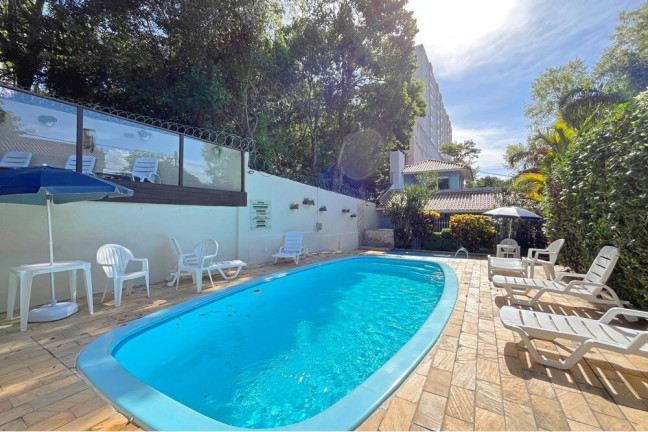 Imagem Casa com 2 Quartos à Venda, 126 m² em Vila Nova - Porto Alegre Imagem Casa com 2 Quartos à Venda, 126 m² em Vila Nova - Porto Alegre