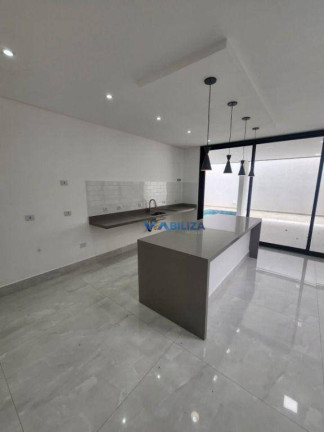 Imagem Sobrado com 4 Quartos à Venda, 300 m² em Perová - Arujá Imagem Sobrado com 4 Quartos à Venda, 300 m² em Perová - Arujá