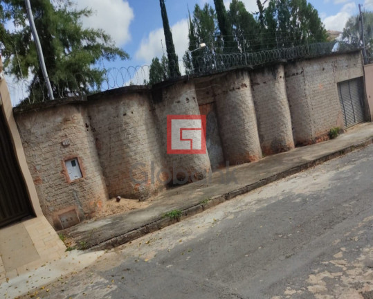 Imagem Terreno à Venda, 1.045 m² em Ibituruna - Montes Claros Imagem Terreno à Venda, 1.045 m² em Ibituruna - Montes Claros