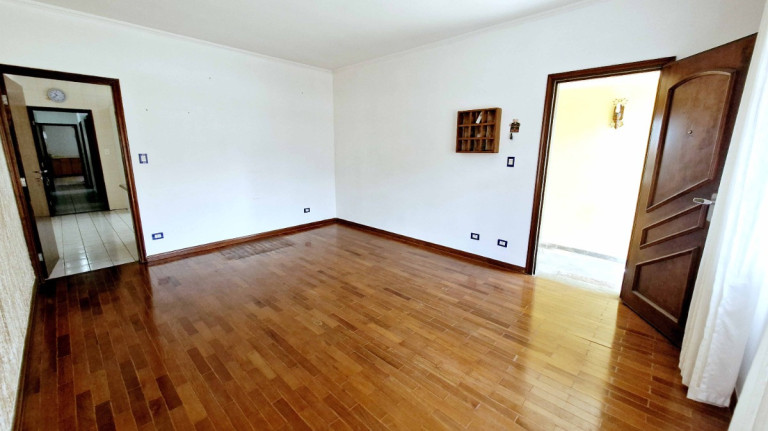Imagem Casa com 4 Quartos à Venda, 172 m² em Vila Santa Terezinha (zona Norte) - São Paulo Imagem Casa com 4 Quartos à Venda, 172 m² em Vila Santa Terezinha (zona Norte) - São Paulo