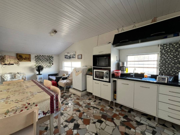 Imagem Casa com 2 Quartos à Venda, 110 m² em Centro - Balneário Barra Do Sul Imagem Casa com 2 Quartos à Venda, 110 m² em Centro - Balneário Barra Do Sul