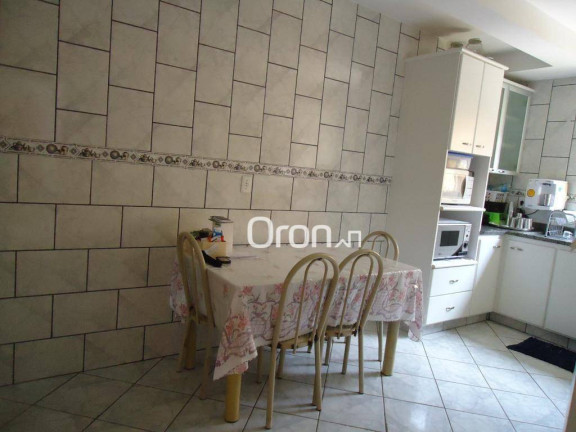 Imagem Sobrado com 4 Quartos à Venda, 393 m² em Vila Itatiaia - Goiânia