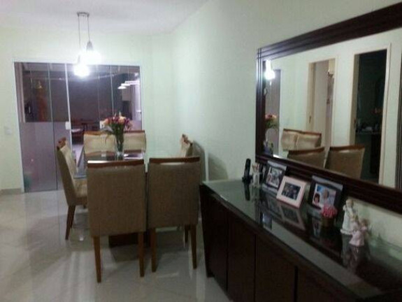 Imagem Sobrado com 3 Quartos à Venda, 120 m² em Esplanada Independência - Taubaté Imagem Sobrado com 3 Quartos à Venda, 120 m² em Esplanada Independência - Taubaté