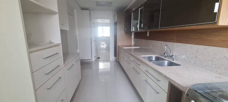 Imagem Apartamento com 3 Quartos à Venda, 258 m² em Alphaville Empresarial - Barueri Imagem Apartamento com 3 Quartos à Venda, 258 m² em Alphaville Empresarial - Barueri