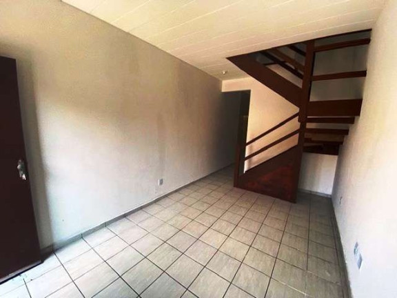 Imagem Casa de Condomínio com 2 Quartos à Venda, 80 m² em Peró - Cabo Frio