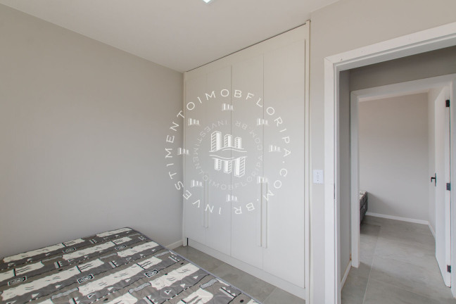 Imagem Apartamento com 2 Quartos à Venda, 63 m² em Pantanal - Florianópolis