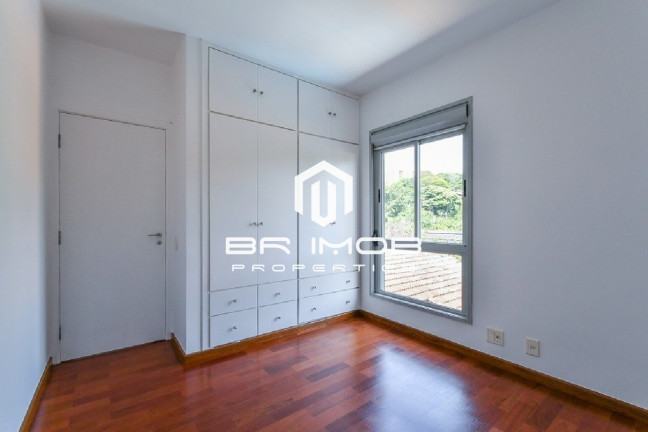 Imagem Casa com 4 Quartos à Venda, 231 m² em Vila Inah - São Paulo