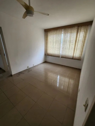 Imagem Imóvel com 2 Quartos à Venda, 50 m² em Icaraí - Niterói Imagem Imóvel com 2 Quartos à Venda, 50 m² em Icaraí - Niterói