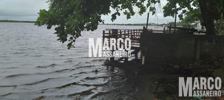 Imagem Terreno à Venda, 300 m² em Pinheiros - Balneário Barra Do Sul Imagem Terreno à Venda, 300 m² em Pinheiros - Balneário Barra Do Sul