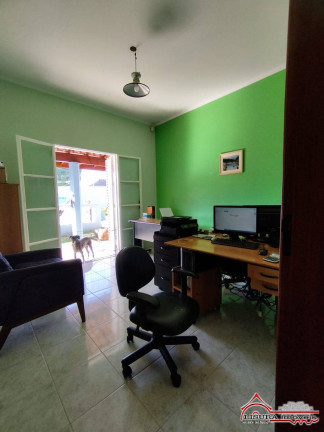 Imagem Casa com 4 Quartos à Venda, 175 m² em Jardim Santa Maria - Jacareí Imagem Casa com 4 Quartos à Venda, 175 m² em Jardim Santa Maria - Jacareí