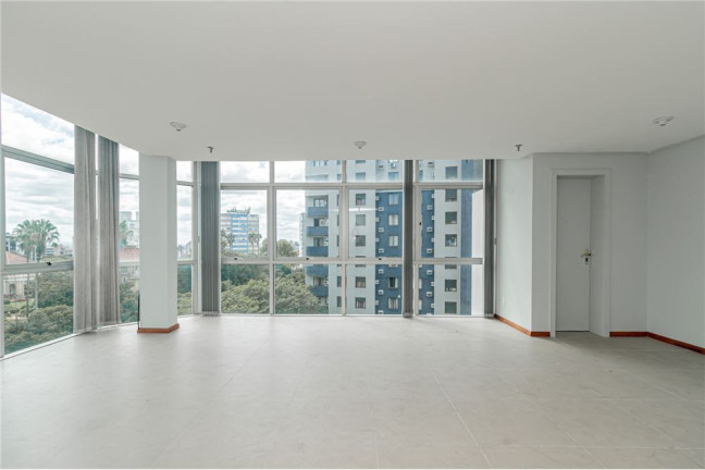 Imagem Imóvel Comercial à Venda, 48 m² em Moinhos De Vento - Porto Alegre Imagem Imóvel Comercial à Venda, 48 m² em Moinhos De Vento - Porto Alegre