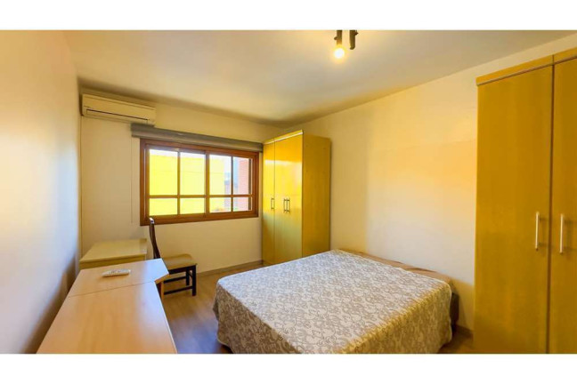 Imagem Casa com 4 Quartos à Venda, 307 m² em Partenon - Porto Alegre