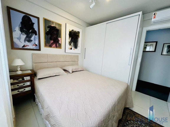 Imagem Apartamento com 3 Quartos à Venda, 209 m² em Centro - Balneário Camboriú Imagem Apartamento com 3 Quartos à Venda, 209 m² em Centro - Balneário Camboriú