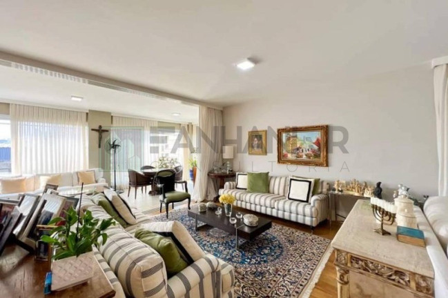 Imóvel com 4 Quartos à Venda, 310 m² em Jardim Europa - São Paulo
