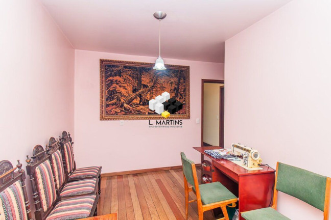 Imagem Casa com 4 Quartos à Venda, 290 m² em Petrópolis - Porto Alegre Imagem Casa com 4 Quartos à Venda, 290 m² em Petrópolis - Porto Alegre