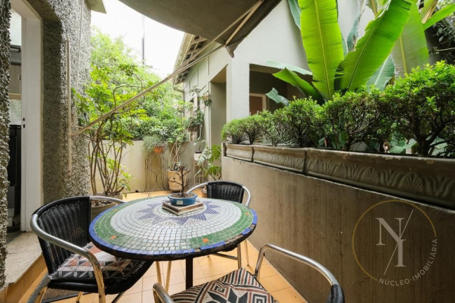 Imagem Casa com 3 Quartos à Venda, 261 m² em Jardim Paulistano - São Paulo Imagem Casa com 3 Quartos à Venda, 261 m² em Jardim Paulistano - São Paulo