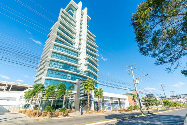 Imóvel Comercial à Venda, 68 m² em Centro - Canoas