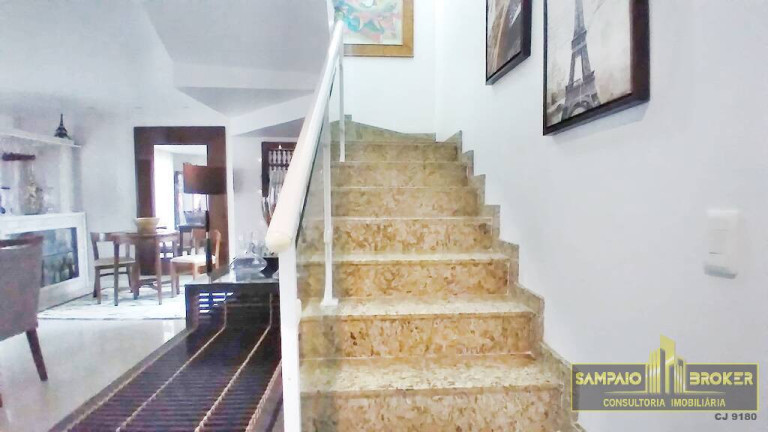 Imagem Casa com 4 Quartos à Venda, em Vargem Pequena - Rio De Janeiro Imagem Casa com 4 Quartos à Venda, em Vargem Pequena - Rio De Janeiro