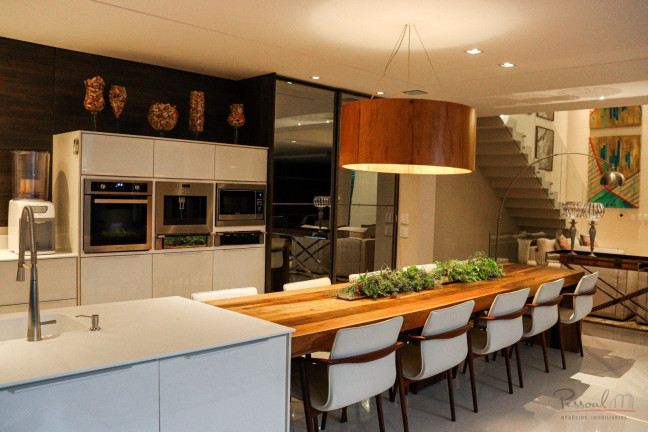 Imagem Casa com 4 Quartos à Venda, 450 m² em Jurerê - Florianópolis Imagem Casa com 4 Quartos à Venda, 450 m² em Jurerê - Florianópolis