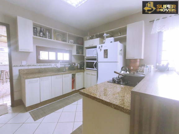 Imagem Casa com 5 Quartos à Venda, 256 m² em Três Vendas - Pelotas Imagem Casa com 5 Quartos à Venda, 256 m² em Três Vendas - Pelotas