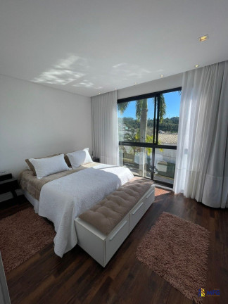 Imagem Casa de Condomínio com 3 Quartos à Venda, 250 m² em Condomínio Residencial Ariribá - Balneário Camboriú Imagem Casa de Condomínio com 3 Quartos à Venda, 250 m² em Condomínio Residencial Ariribá - Balneário Camboriú