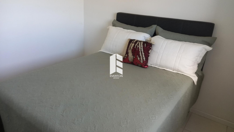 Imagem Apartamento com 2 Quartos à Venda, 72 m² em Centro - Santa Maria