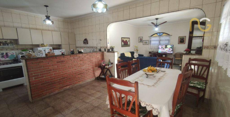 Imagem Casa com 4 Quartos à Venda, 264 m² em Balneário Flórida - Praia Grande Imagem Casa com 4 Quartos à Venda, 264 m² em Balneário Flórida - Praia Grande