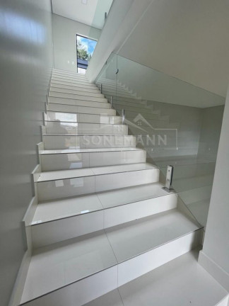 Imagem Casa de Condomínio com 4 Quartos à Venda, 360 m² em Córrego Grande - Florianópolis Imagem Casa de Condomínio com 4 Quartos à Venda, 360 m² em Córrego Grande - Florianópolis
