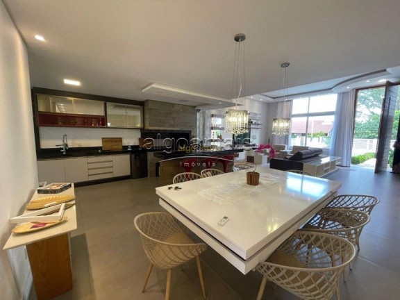 Imagem Casa com 3 Quartos à Venda, 200 m² em Centro - Xangri-lá