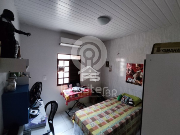 Imagem Casa com 4 Quartos à Venda, 160 m² em Timbó - Maracanaú