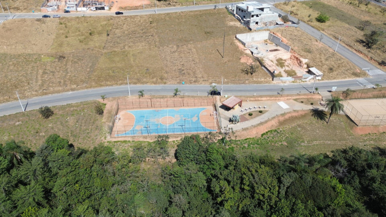 Imagem Terreno à Venda, 1.000 m² em Contagem Imagem Terreno à Venda, 1.000 m² em Contagem