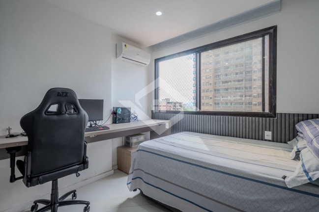 Imagem Apartamento com 3 Quartos à Venda, 136 m² em Barra Da Tijuca - Rio De Janeiro