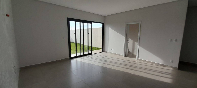 Imagem Sobrado com 3 Quartos à Venda, 130 m² em Recanto Tropical - Cascavel