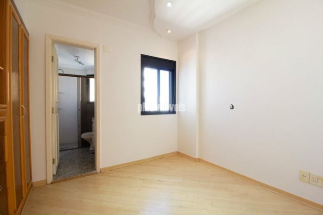 Imagem Apartamento com 2 Quartos à Venda, 70 m² em Cerqueira César - São Paulo