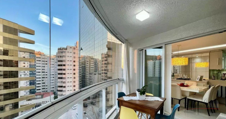 Imagem Apartamento com 3 Quartos à Venda, 185 m² em Centro - Florianópolis Imagem Apartamento com 3 Quartos à Venda, 185 m² em Centro - Florianópolis